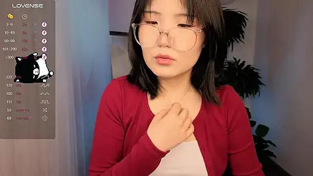 Erikawai webcams show profile image 