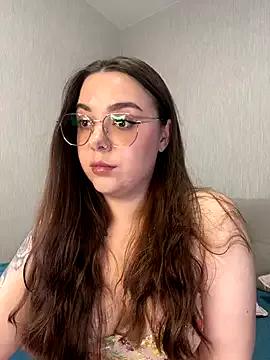 Erin___ from StripChat is Freechat