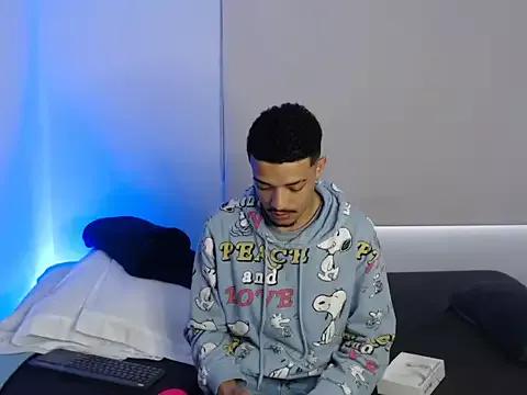 eross_chipre_ from StripChat is Freechat