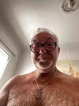 EroticVenetian from StripChat is Freechat