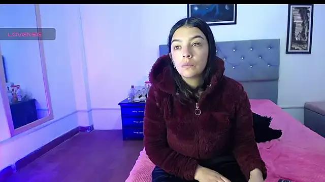 Esmeraldaa- from StripChat is Freechat