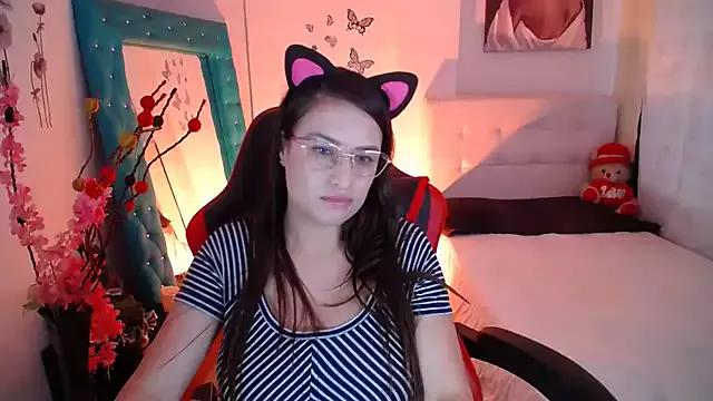 esmeraldaa230 from StripChat