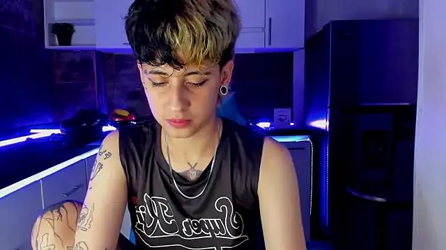 Ethan_lennox from StripChat is Freechat