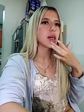 Check out our lesbian live performances and explore the company of multiple streamers, with hot bodies, dildos and more.