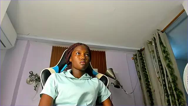 Evaa_18 from StripChat