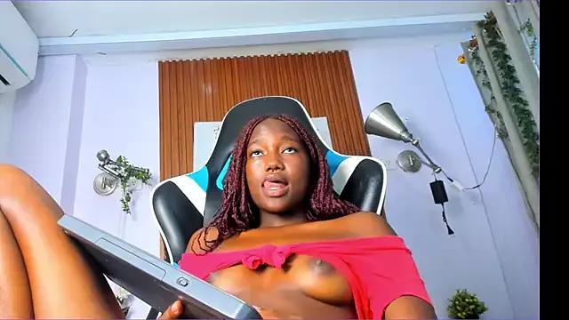 Evaa_18 from StripChat