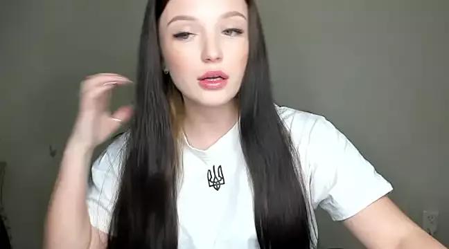 EvaaMillerr99 from StripChat