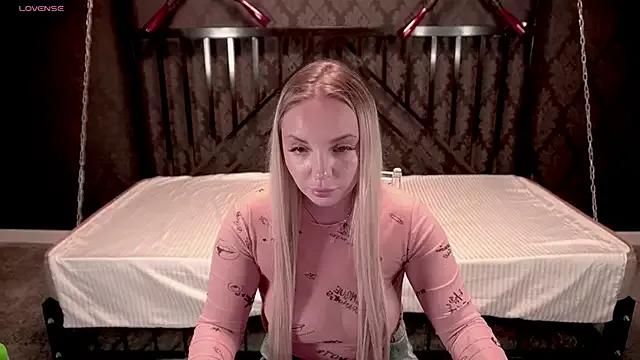 EvaSugar from StripChat is Freechat
