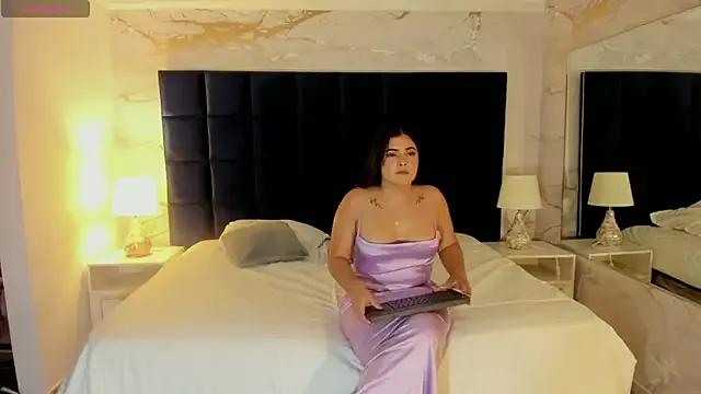 EVELIN_MASON from StripChat
