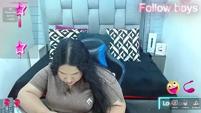 evelin_zaens from StripChat