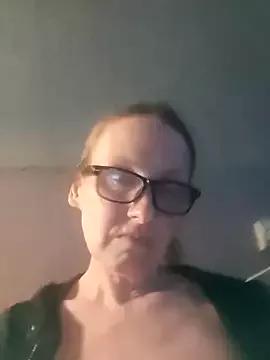 Evelina_cute from StripChat