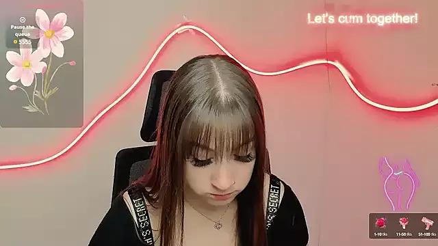 Evelina_GG from StripChat