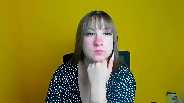 Evelina_GG from StripChat
