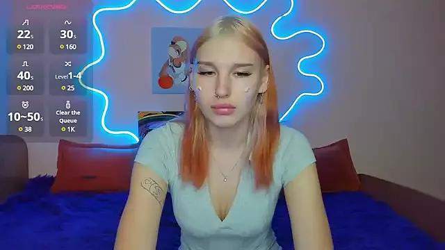 EvelinaLuu from StripChat
