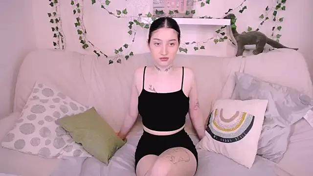 EvelinePearl from StripChat