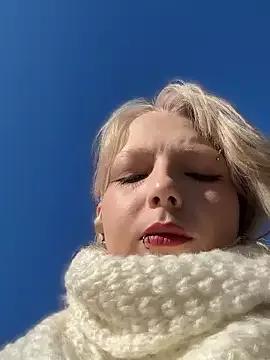 EveLittleSinner from StripChat is Freechat