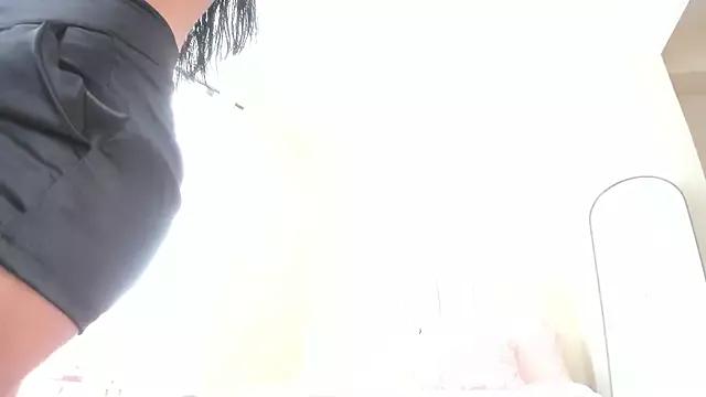 evely_coelloo from StripChat