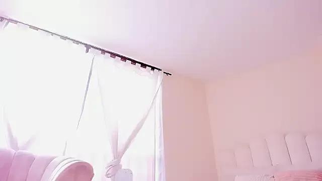 evely_coelloo from StripChat