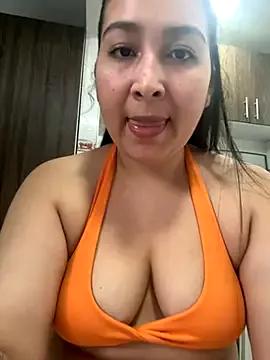 evelyn_1702 from StripChat