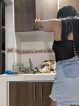 evelyn_1702 from StripChat