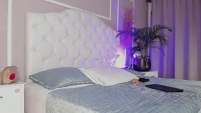 evelyn_evony from StripChat