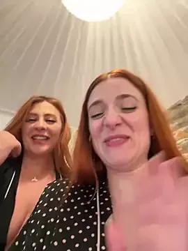 Discover our girls online shows and discover the company of countless livestreamers, with stunning shapes, sex toys and more.