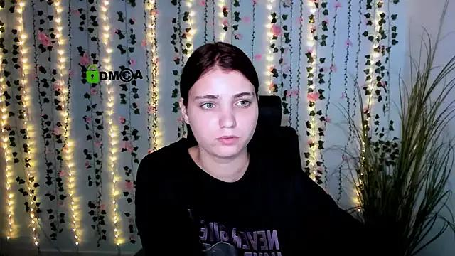 evelyn_muse from StripChat