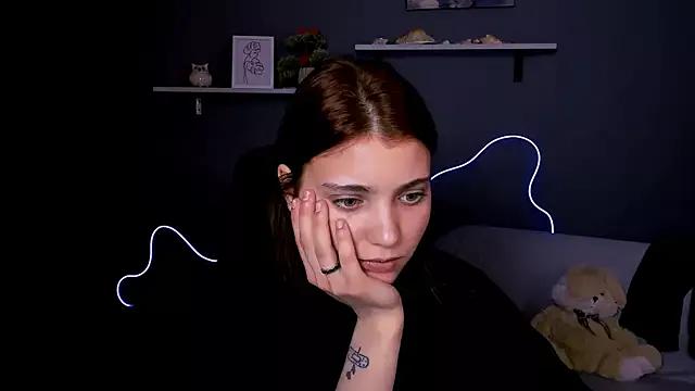 evelyn_muse from StripChat