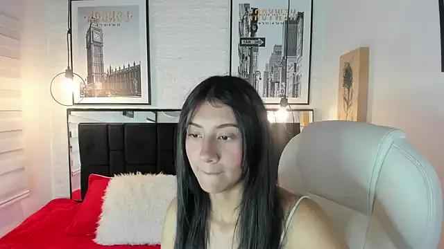 evelyn_rose_tk from StripChat