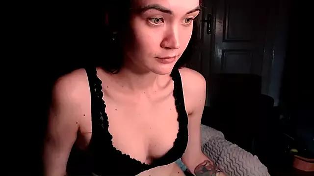 EvelynGG from StripChat
