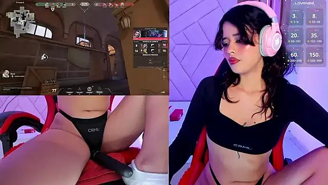 EvelynLips_ from StripChat