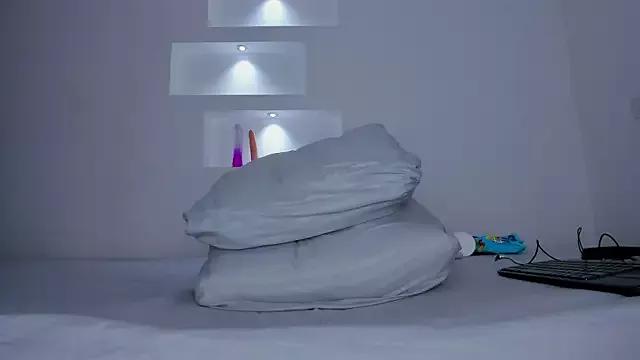 Evelynn_Jones_ from StripChat is Freechat