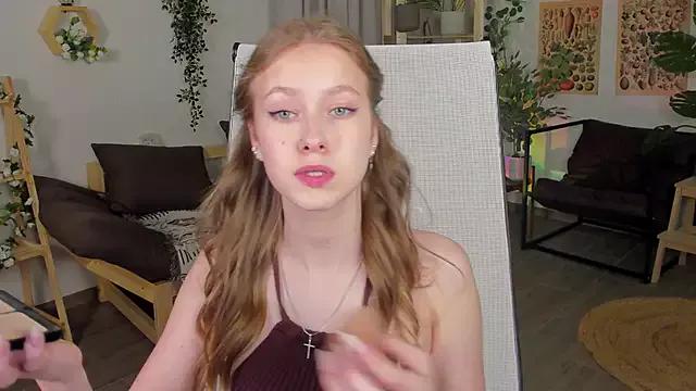 EveMundie from StripChat