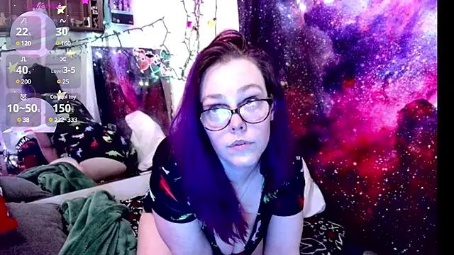 EverlyEster from StripChat