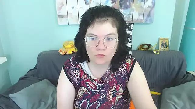 EverlyRays from StripChat