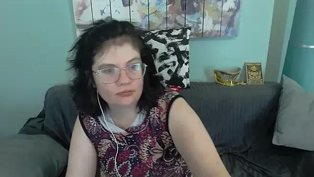 EverlyRays from StripChat