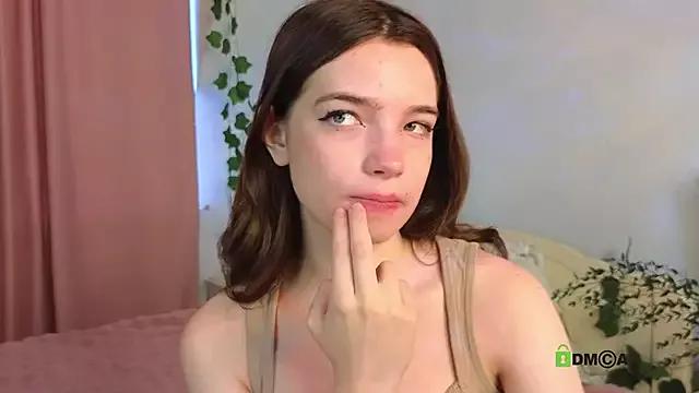 Evi_Brook from StripChat is Freechat