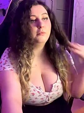 Evie_Pie from StripChat