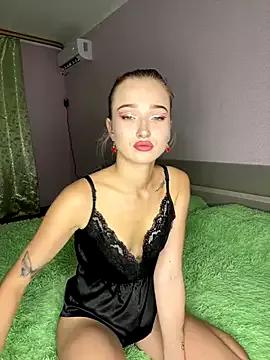 Evielle from StripChat