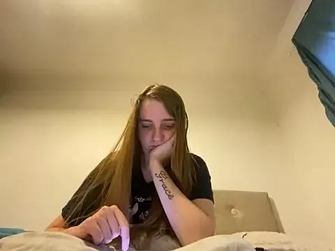 EvieRoseex from StripChat is Freechat