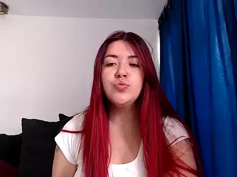 Discover our girls online shows and discover the company of countless livestreamers, with stunning shapes, sex toys and more.