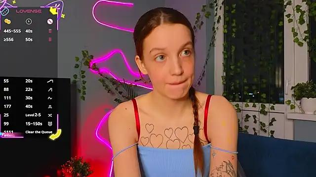 EvvaLove from StripChat