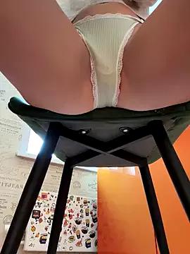 EvvaMur from StripChat