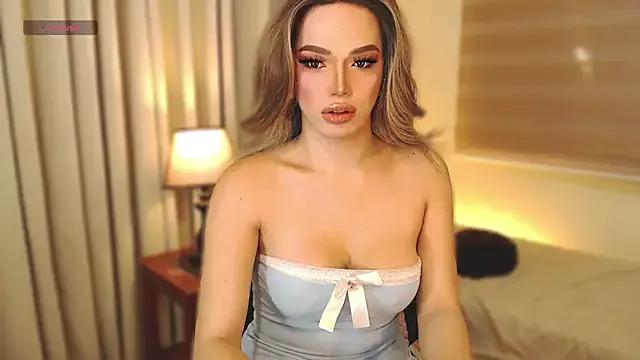 ExleeKhova from StripChat