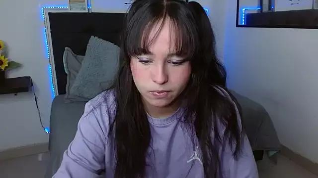 Eymmy_24 from StripChat