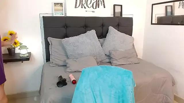 Eymmy_24 from StripChat