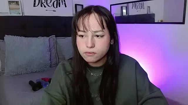 Eymmy_24 webcams show profile image 