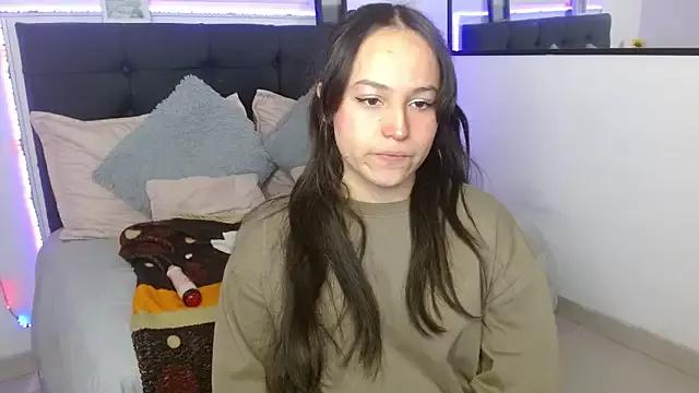 Eymmy_24 from StripChat