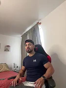 Photos of Ezzio_Scolaro from StripChat is Freechat