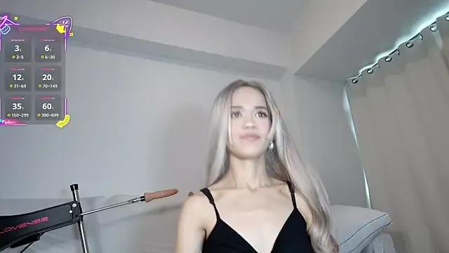 Fallen_Virtue from StripChat